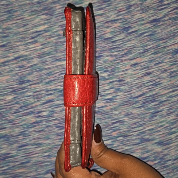 Fossil Women's Issue No. 1954 Vintage Leather Wristlet Red - Picture 12 of 15